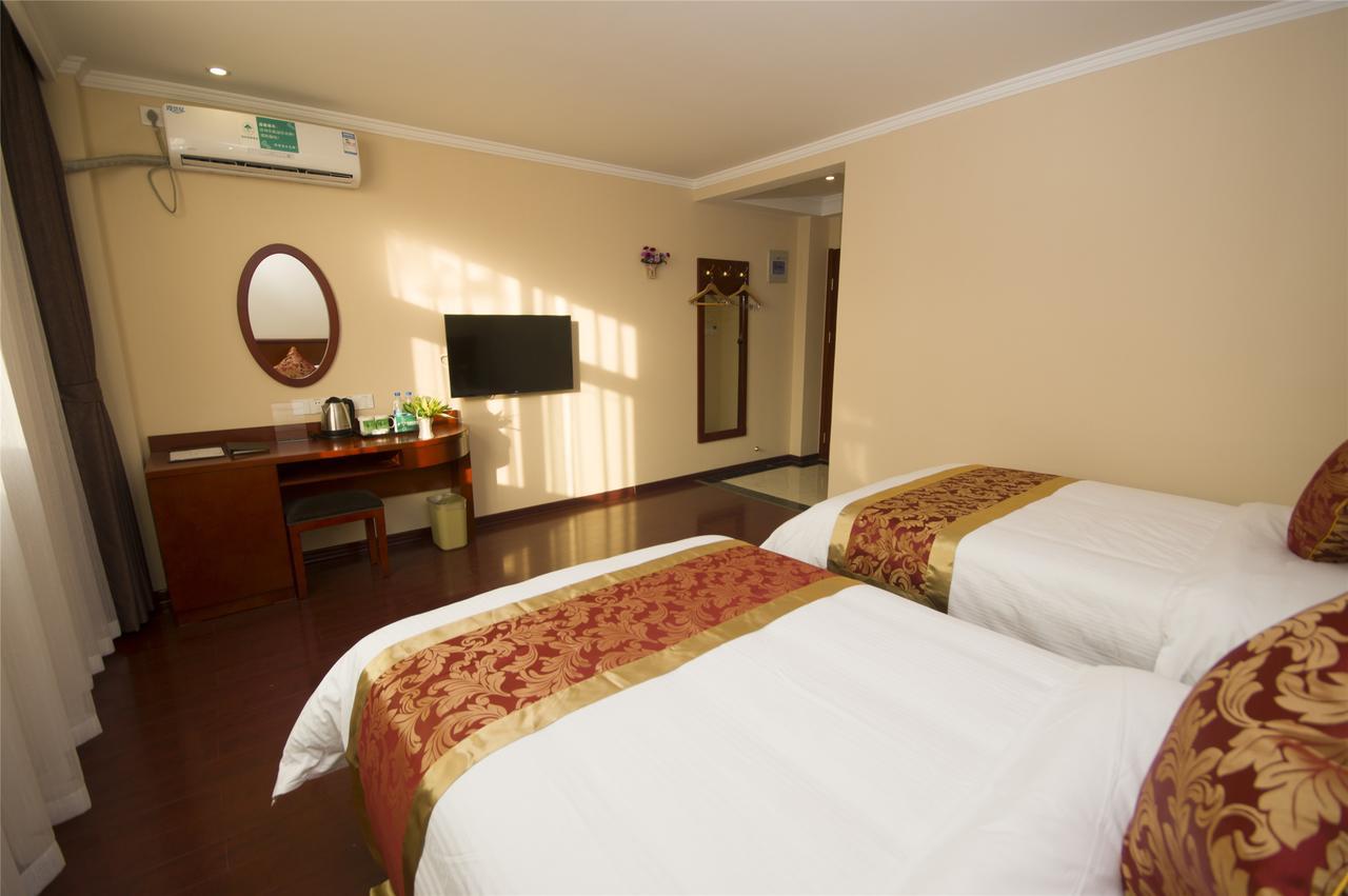 Greentree Alliance Shanghai Chongming Bayi Road Walking Street Hotel Экстерьер фото